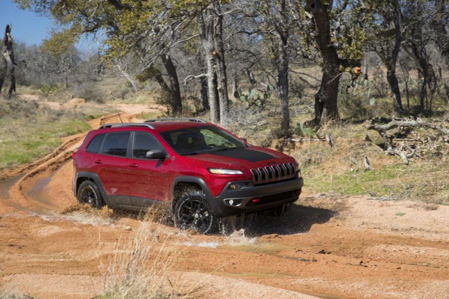  Jeep Cherokee 2014 года  (фото 25 из 88)